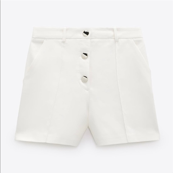 Zara high waisted cream shorts with pockets and gold buttons NEW - Picture 3 of 10